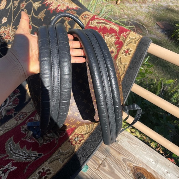 Authentic Louis Vuitton Monogram Palm Springs MM BackPack - Picture 9 of 17